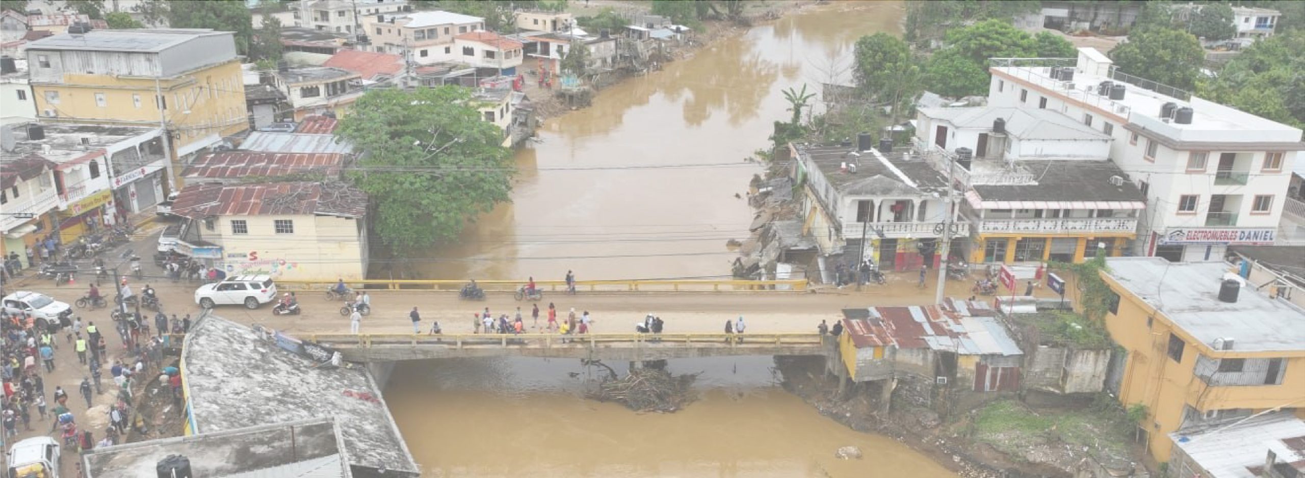 Onesvie se integra a respuesta por daños de lluvias en Gaspar Hernández; emitirá informe