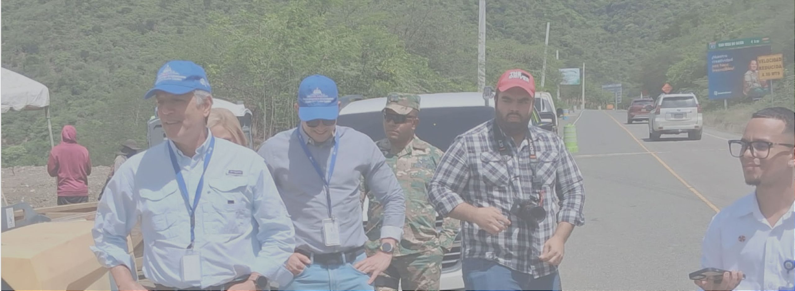 Onesvie evalúa carretera Cruce de Ocoa tras derrumbe provocado por lluvias